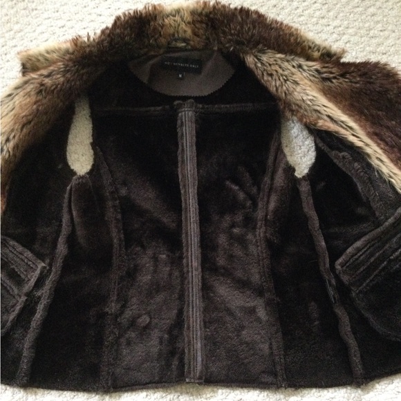 Fun faux leather and fur vest - Picture 10 of 11